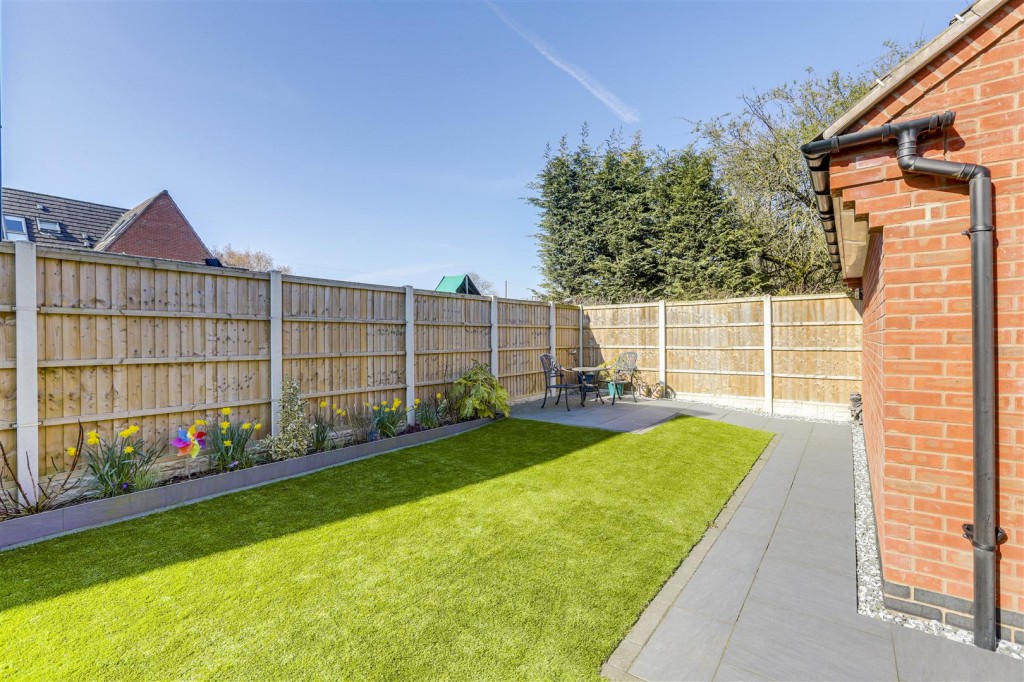 Osprey Grove, Hucknall, Nottinghamshire, NG15 8HG