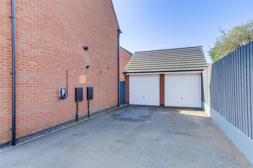 Osprey Grove, Hucknall, Nottinghamshire, NG15 8HG
