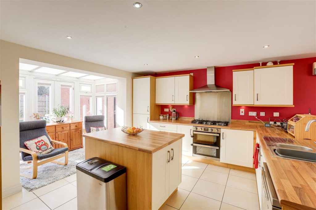 Osprey Grove, Hucknall, Nottinghamshire, NG15 8HG