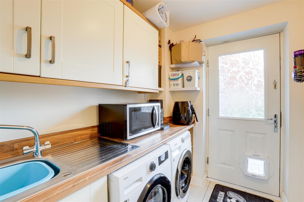 Osprey Grove, Hucknall, Nottinghamshire, NG15 8HG