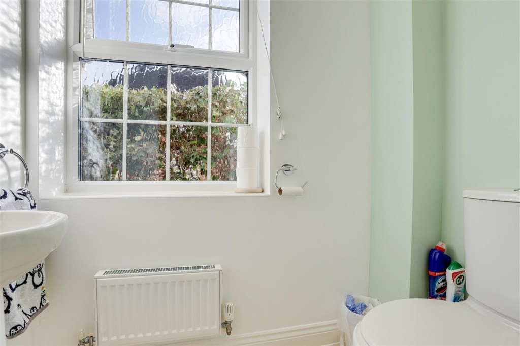 Osprey Grove, Hucknall, Nottinghamshire, NG15 8HG