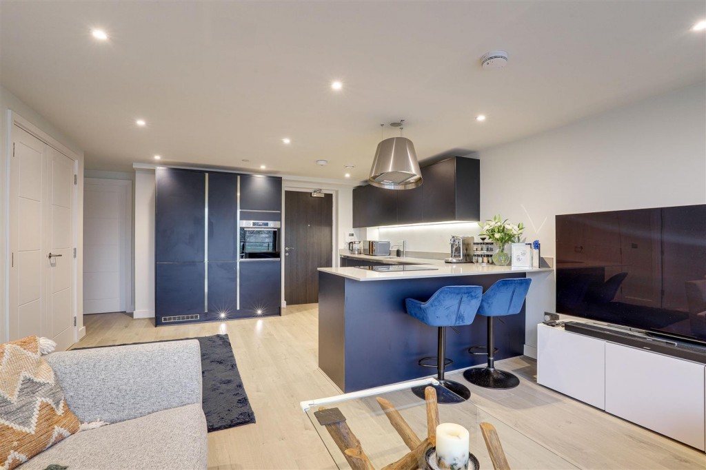 Wilford Lane, West Bridgford, Nottinghamshire, NG2 7ZZ
