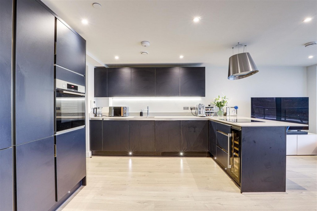 Wilford Lane, West Bridgford, Nottinghamshire, NG2 7ZZ