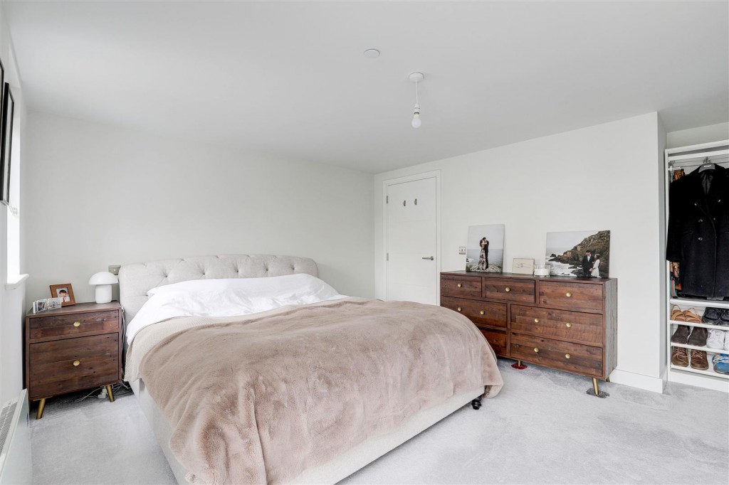 Wilford Lane, West Bridgford, Nottinghamshire, NG2 7ZZ