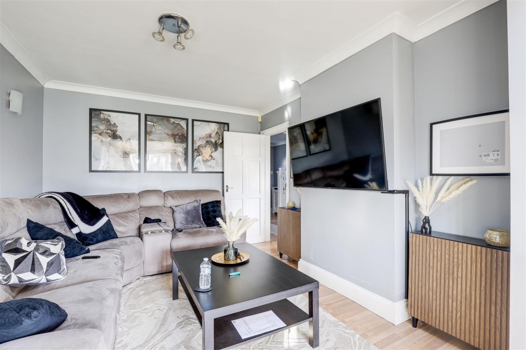 Heatherley Drive, Basford, Nottinghamshire, NG6 0FP