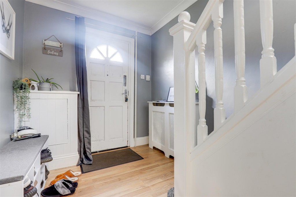 Heatherley Drive, Basford, Nottinghamshire, NG6 0FP