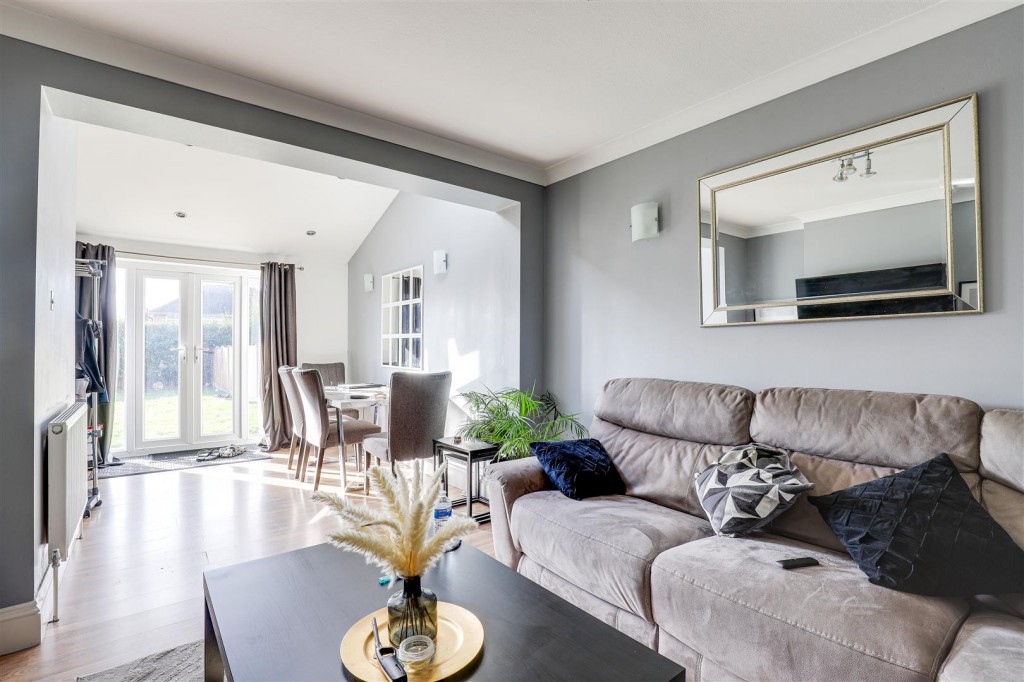 Heatherley Drive, Basford, Nottinghamshire, NG6 0FP
