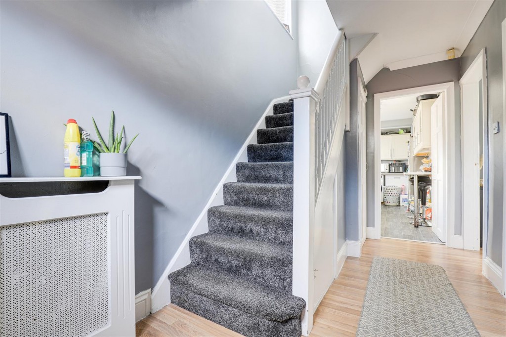 Heatherley Drive, Basford, Nottinghamshire, NG6 0FP
