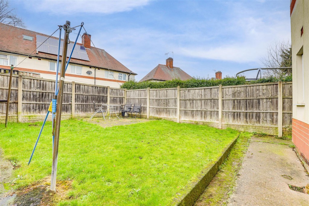 Grindon Crescent, Bulwelll, Nottinghamshire, NG6 8BT