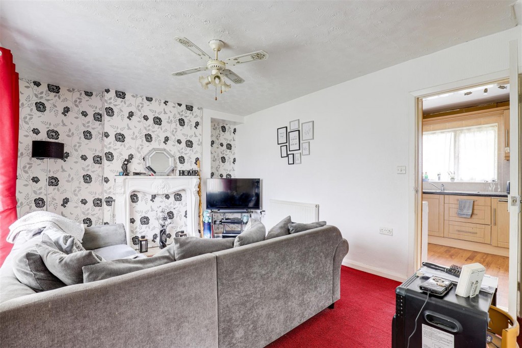 Grindon Crescent, Bulwelll, Nottinghamshire, NG6 8BT