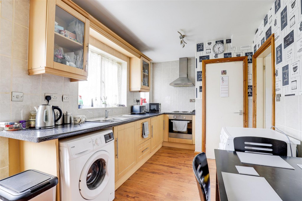 Grindon Crescent, Bulwelll, Nottinghamshire, NG6 8BT