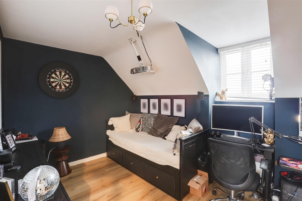 Albert Close, Hucknall, Nottinghamshire, NG15 7UZ