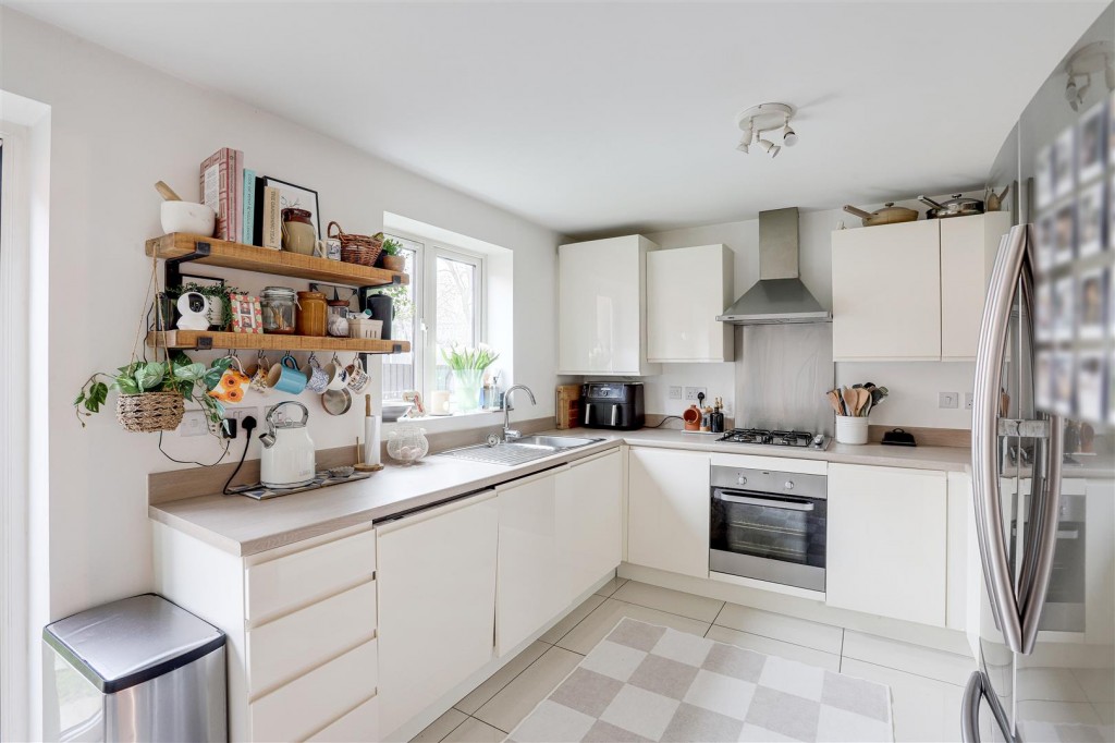 Albert Close, Hucknall, Nottinghamshire, NG15 7UZ
