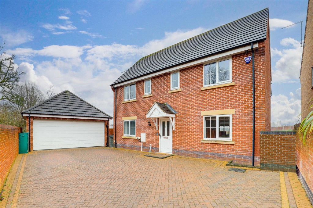 Clementine Drive, Mapperley, Nottinghamshire, NG3 5UX