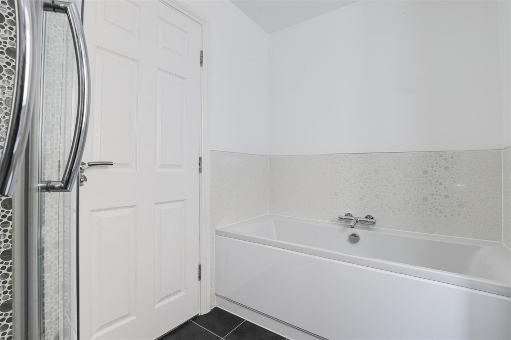 Clementine Drive, Mapperley, Nottinghamshire, NG3 5UX