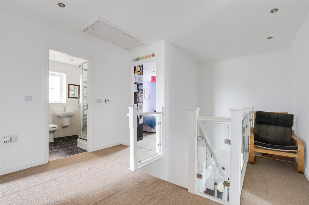 Clementine Drive, Mapperley, Nottinghamshire, NG3 5UX