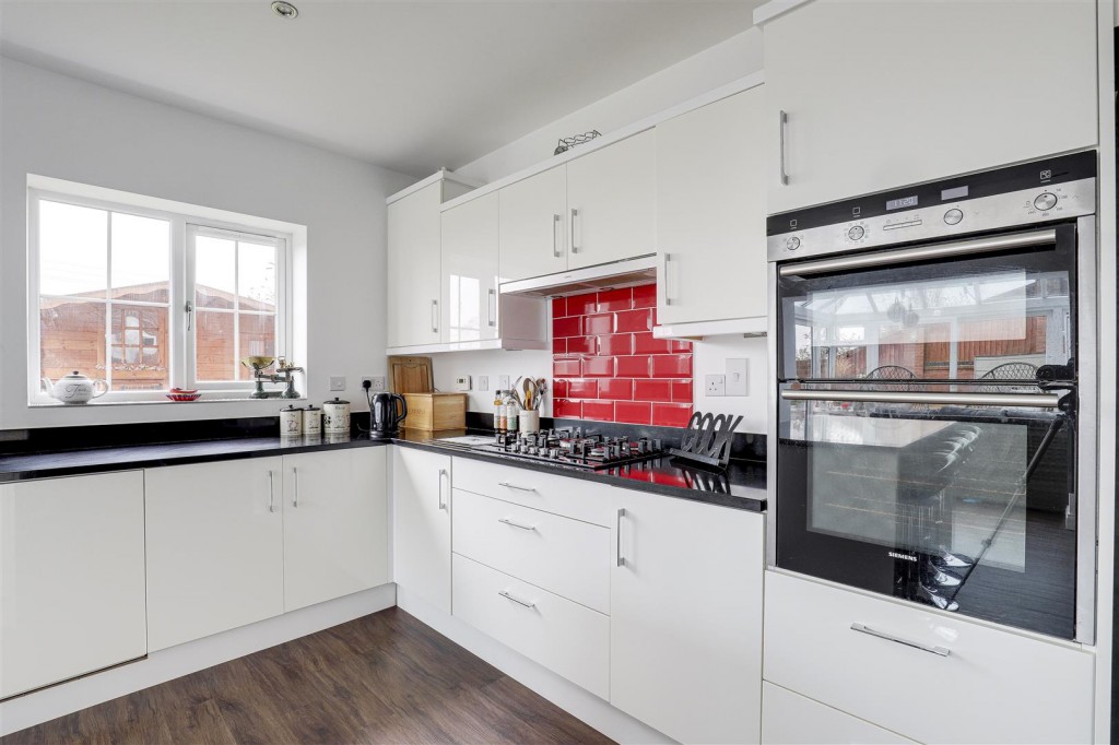 Clementine Drive, Mapperley, Nottinghamshire, NG3 5UX