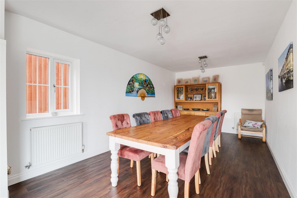 Clementine Drive, Mapperley, Nottinghamshire, NG3 5UX