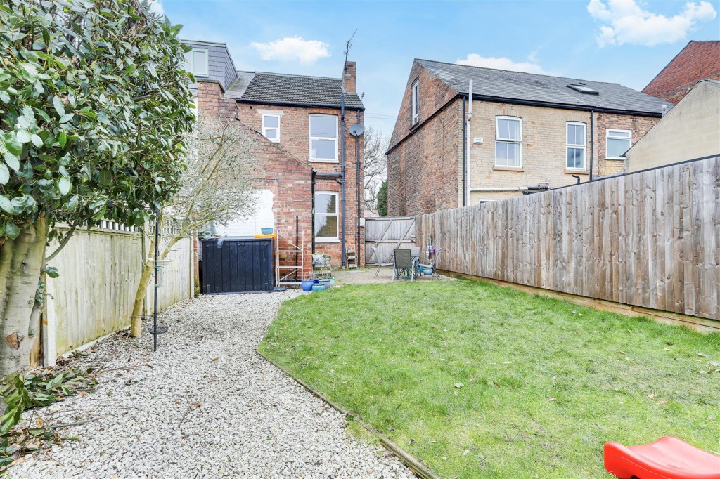 Woodborough Road, Mapperley, Nottinghamshire, NG3 5HB
