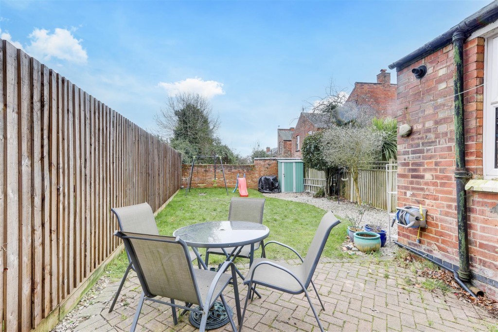 Woodborough Road, Mapperley, Nottinghamshire, NG3 5HB