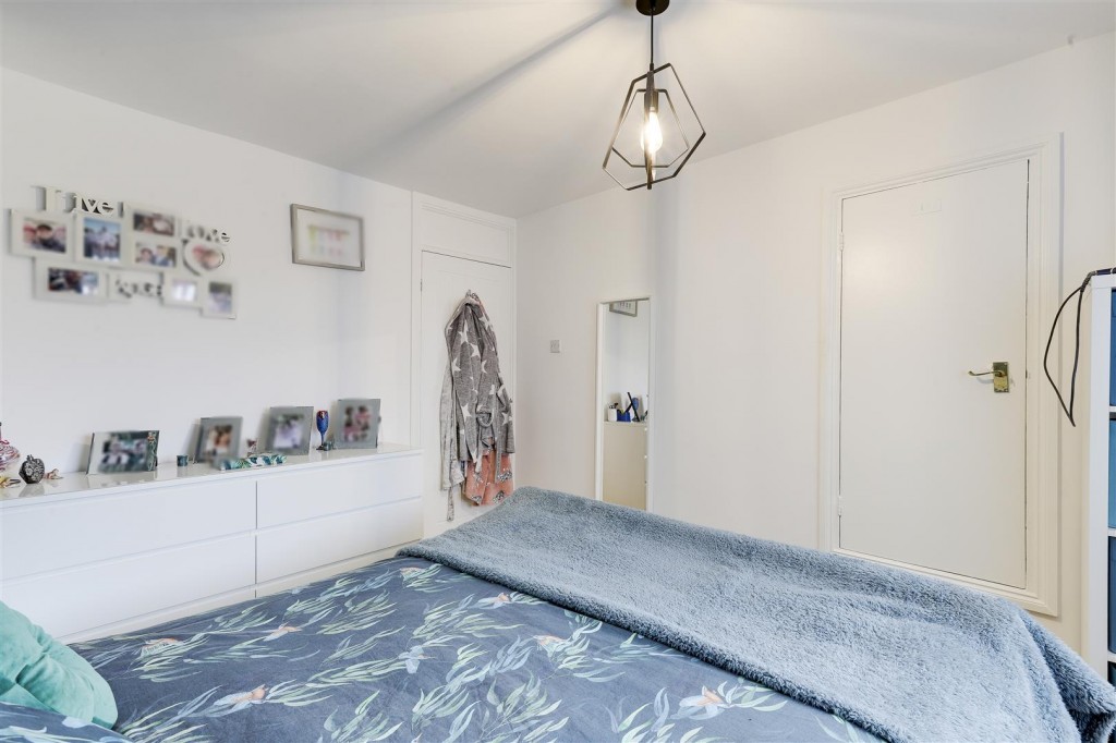 Treegarth Square, Bestwood Park, Nottinghamshire, NG5 5QZ