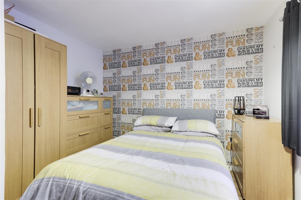 Treegarth Square, Bestwood Park, Nottinghamshire, NG5 5QZ