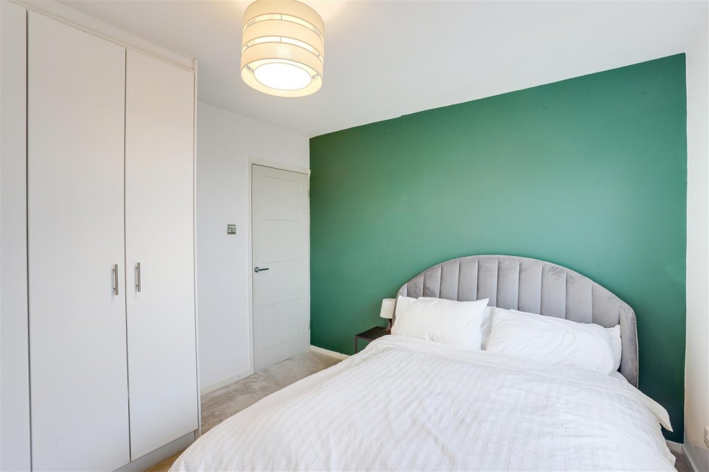 Moore Road, Mapperley, Nottinghamshire, NG3 6EF