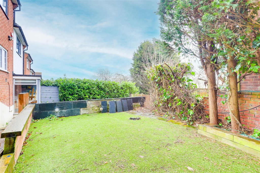 Moore Road, Mapperley, Nottinghamshire, NG3 6EF