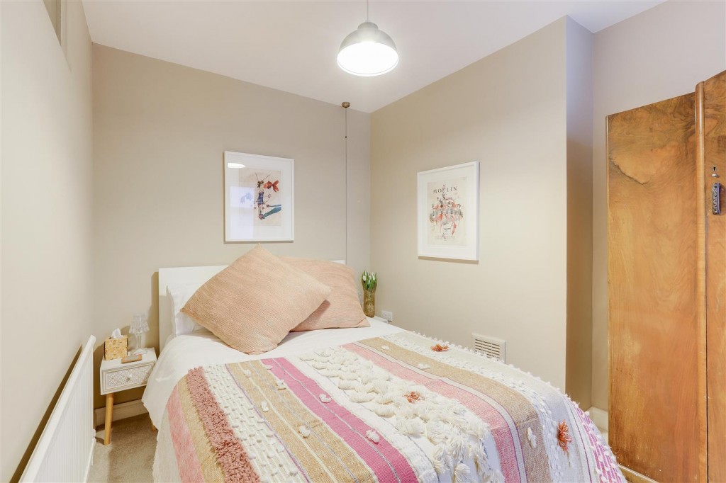 Montague Road, Hucknall, Nottinghamshire, NG15 7DU