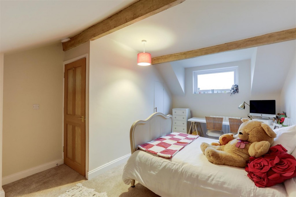 Montague Road, Hucknall, Nottinghamshire, NG15 7DU