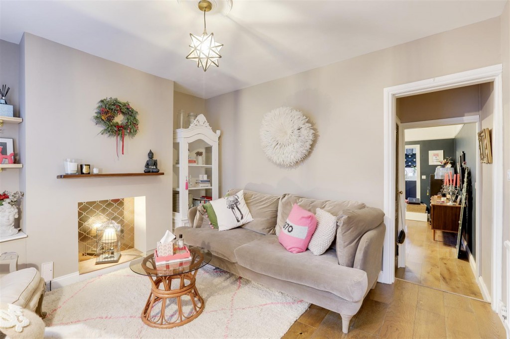 Montague Road, Hucknall, Nottinghamshire, NG15 7DU