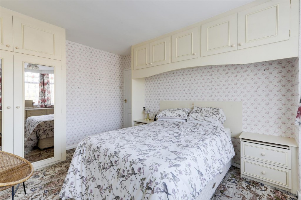 Coppice Road, Arnold, Nottinghamshire, NG5 7GZ