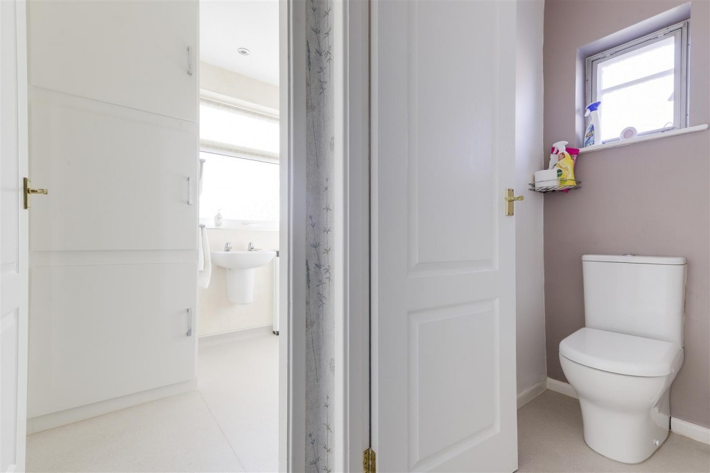 Coppice Road, Arnold, Nottinghamshire, NG5 7GZ