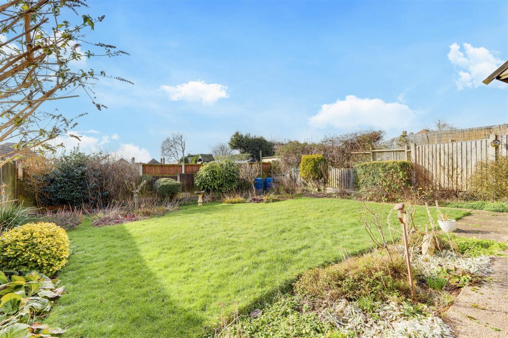 Coppice Road, Arnold, Nottinghamshire, NG5 7GZ