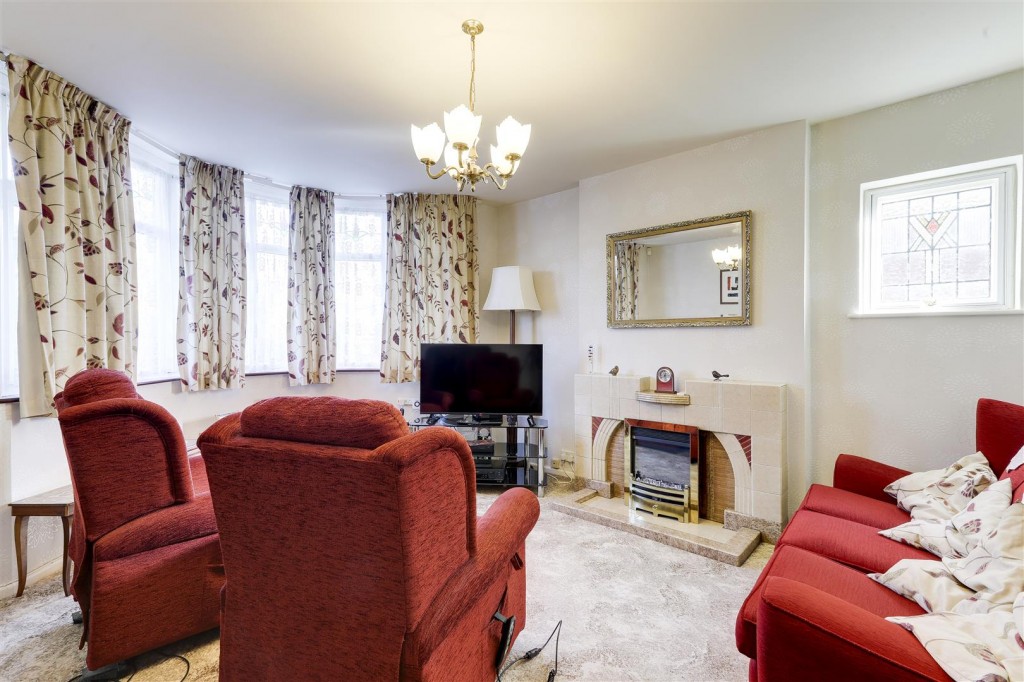 Coppice Road, Arnold, Nottinghamshire, NG5 7GZ