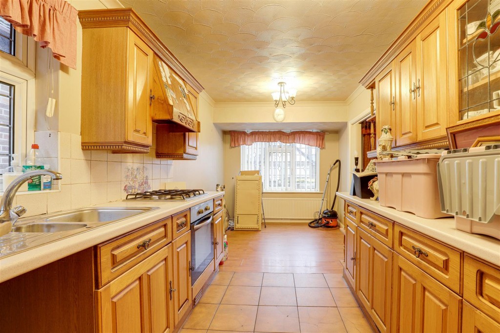 Baker Avenue, Arnold, Nottinghamshire, NG5 8FU
