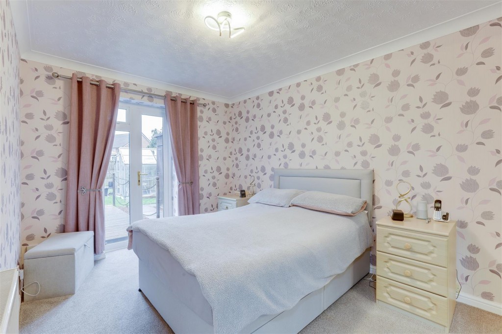 Banks Road, Toton, Nottinghamshire, NG9 6HE