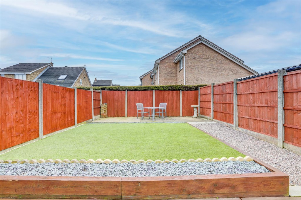 Polperro Way, Hucknall, Nottinghamshire, NG15 6NQ
