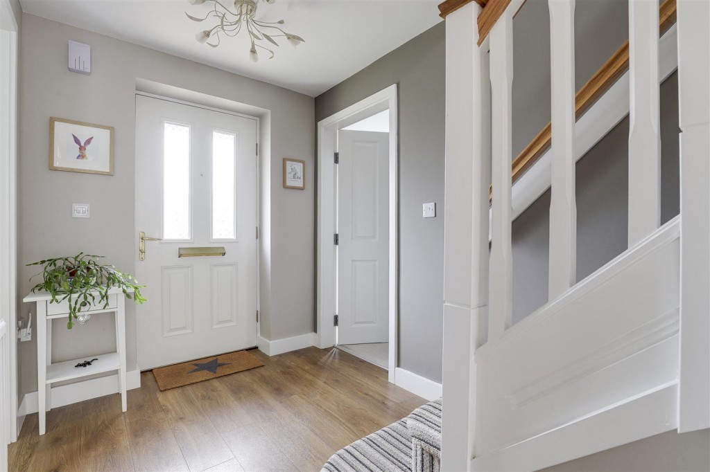 Ashington Drive, Arnold, Nottinghamshire, NG5 8UA