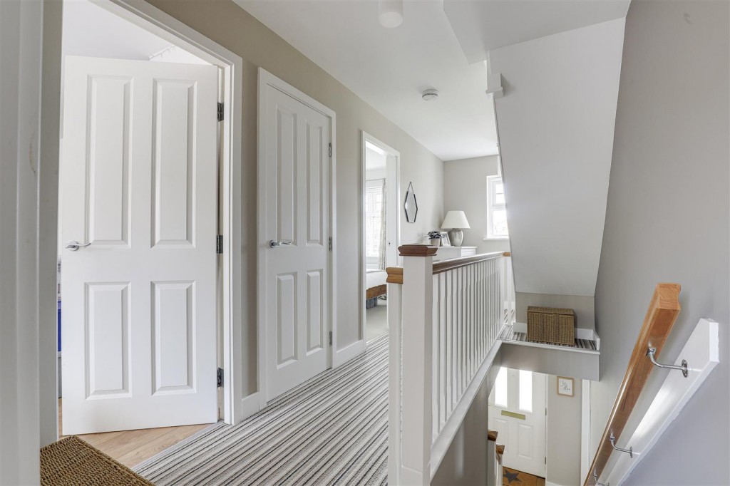 Ashington Drive, Arnold, Nottinghamshire, NG5 8UA