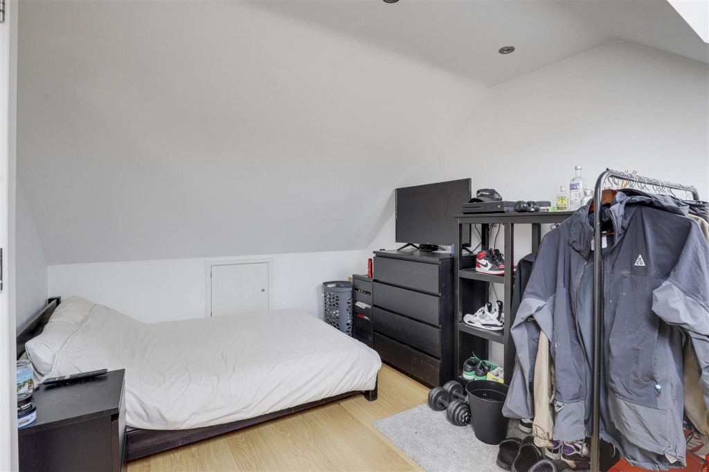 Ashington Drive, Arnold, Nottinghamshire, NG5 8UA