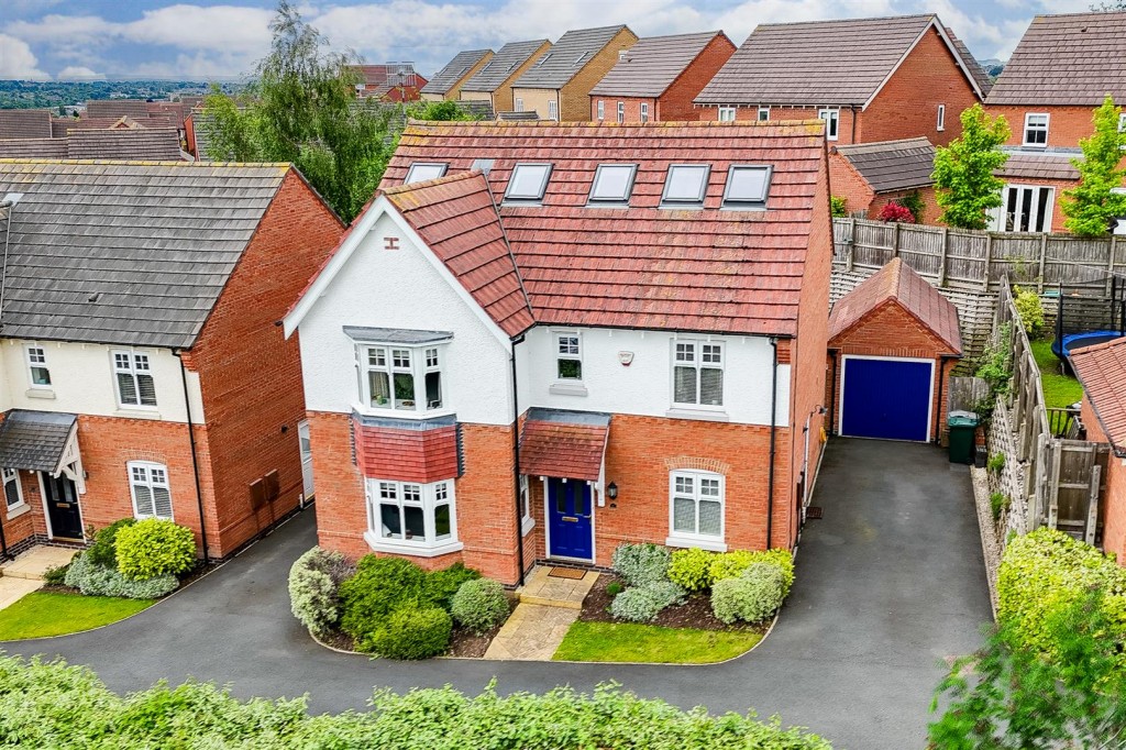 Ashington Drive, Arnold, Nottinghamshire, NG5 8UA