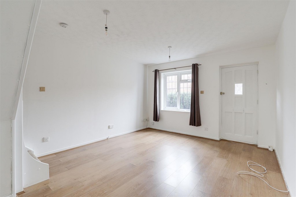 Wisley Close, West Bridgford, Nottinghamshire, NG2 7NY