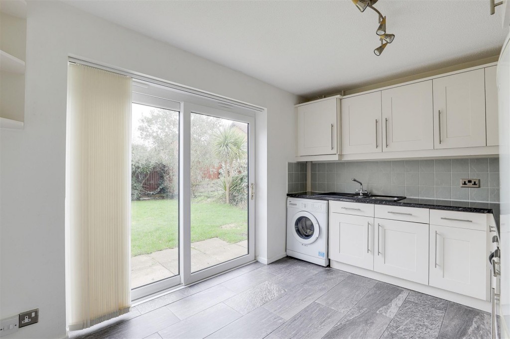 Wisley Close, West Bridgford, Nottinghamshire, NG2 7NY