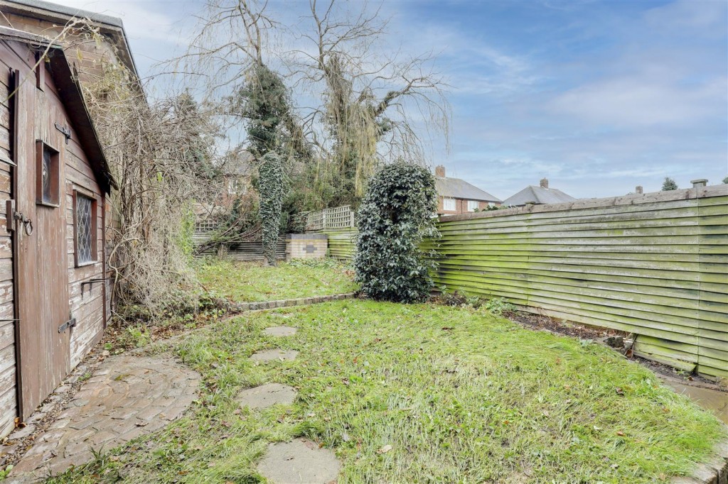 Wollaton Vale, Wollaton, Nottinghamshire, NG8 2PL