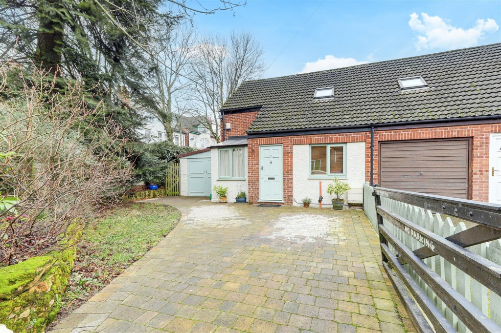 Torrington Court, Sherwood, Nottinghamshire, NG5 4BZ