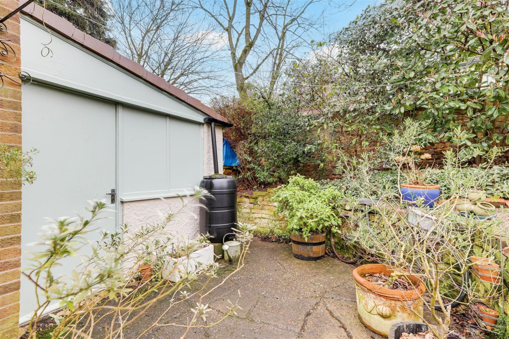Torrington Court, Sherwood, Nottinghamshire, NG5 4BZ