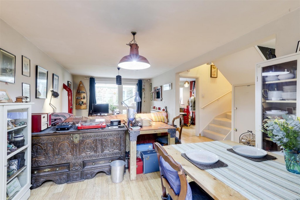 Torrington Court, Sherwood, Nottinghamshire, NG5 4BZ