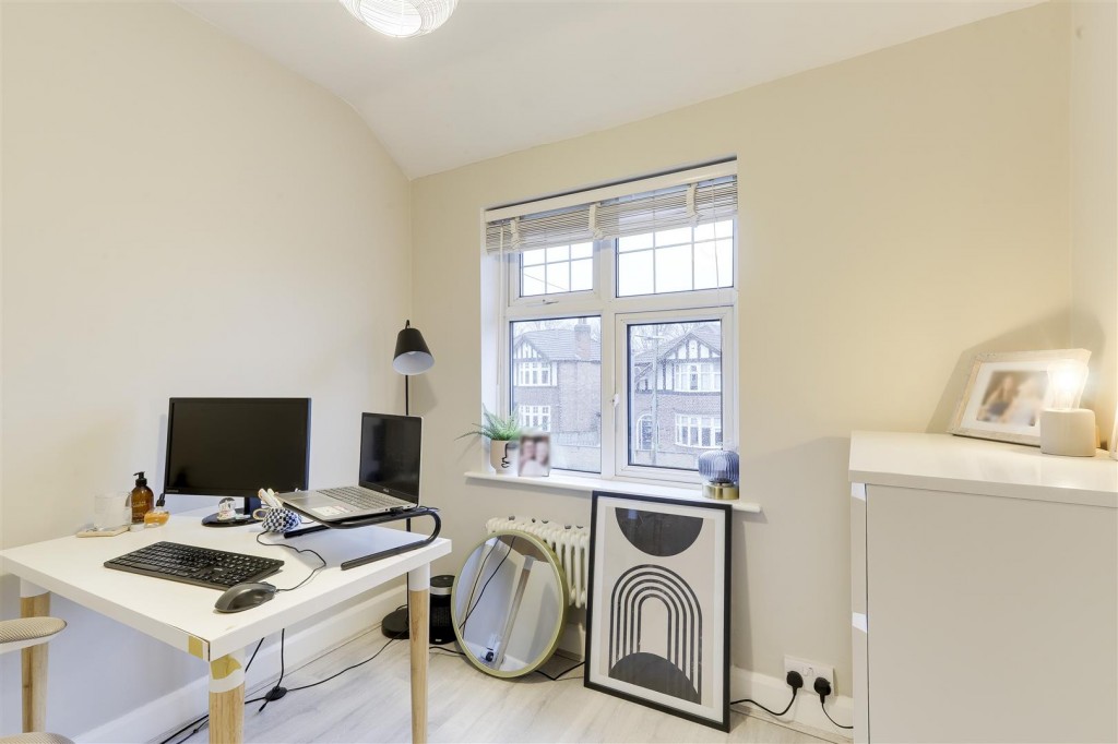 Hazel Grove, Mapperley, Nottinghamshire, NG3 6DN
