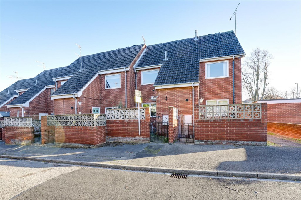 Raibank Gardens, Woodthorpe, Nottinghamshire, NG5 4HG